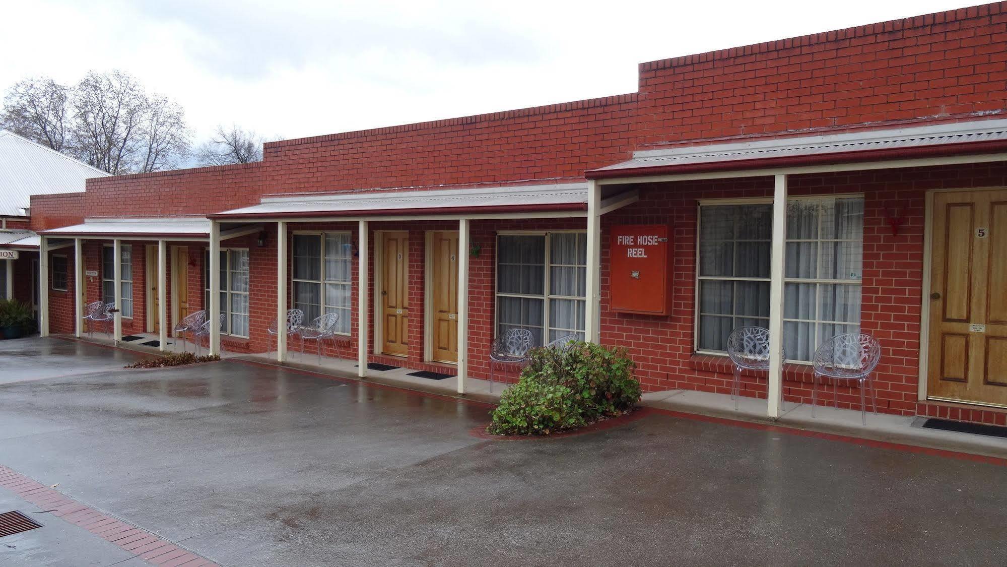 Yackandandah Central Екстериор снимка